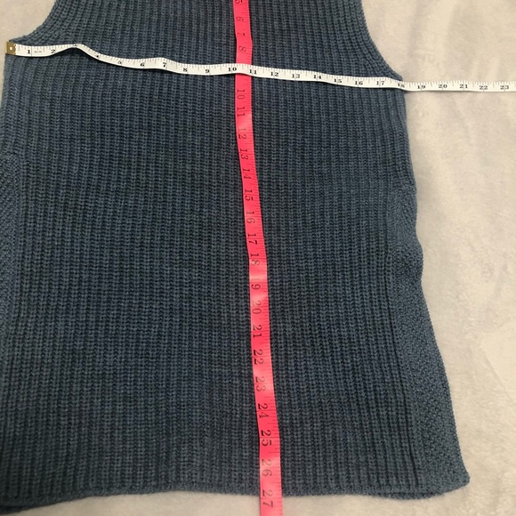 Aritzia Wilfred 100% wool Bluish Durabdal sweater - Picture 7 of 8